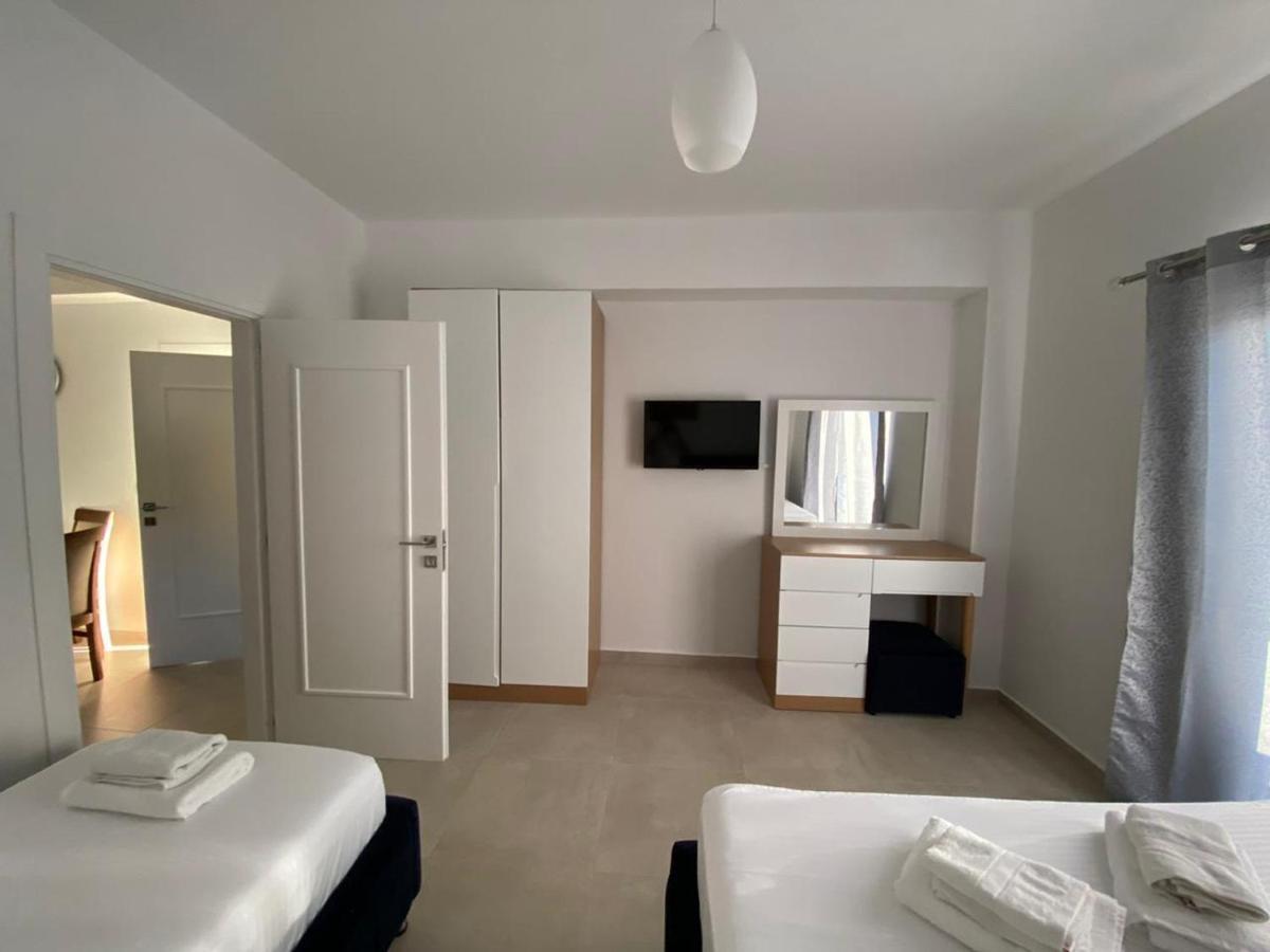 Violeta Yellow 1 Bedroom * Ksamil